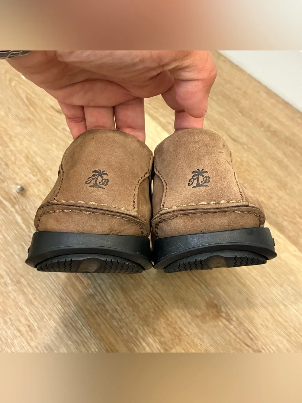 Tommy Bahama Slip-on Loafers Feature A Brushed Olive Brown Leather Men’s 13 M